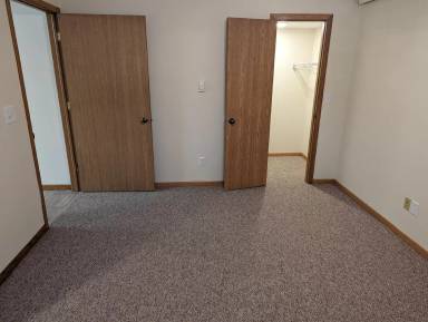Main picture of 521 1st St