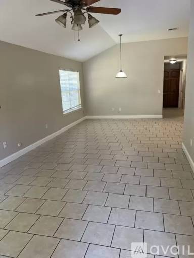 Main picture of 216 Bluebird Ln
