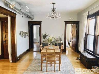 Main picture of 310 5th Ave NE