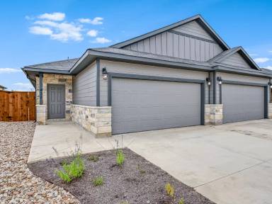 Main picture of 432 Parkline Dr