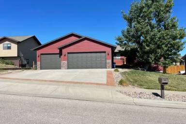 Main picture of 4838 Misty Woods Ln