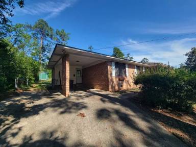 Main picture of 1125 Crestview Dr