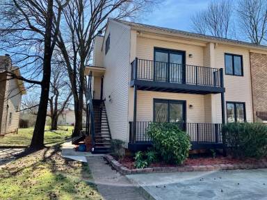 Main picture of 9011 Mahogany Row SE