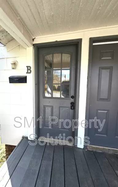 Main picture of 702 Silver Ave