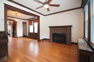 Main picture of 2417 Otis St NE
