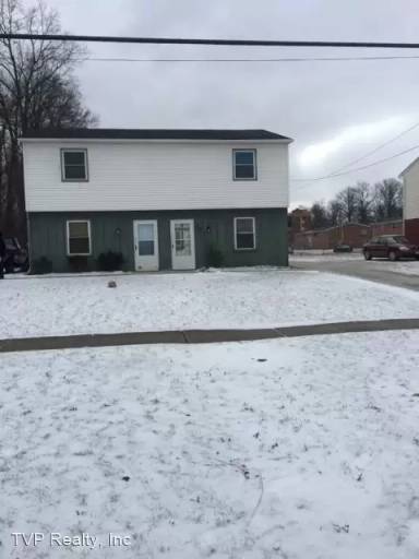Main picture of 1846 E 42nd St