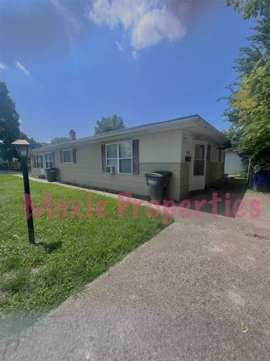 Main picture of 301 N Western Ave