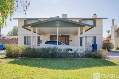 Main picture of 1043 E Loma Vista Dr
