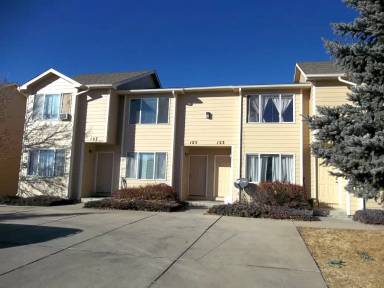 Main picture of 111 W 47th Pl
