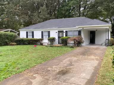 Main picture of 505 S Main Ext