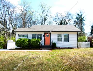 Main picture of 2438 Semmes St