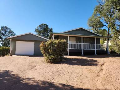 Main picture of 502 N William Tell Cir