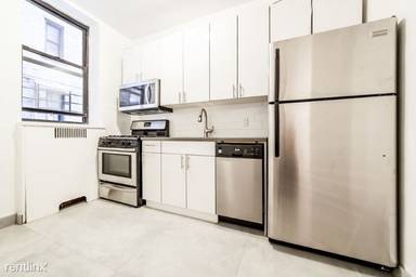 Main picture of 690 Fort Washington