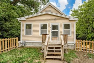 Main picture of 1101 Bancroft St