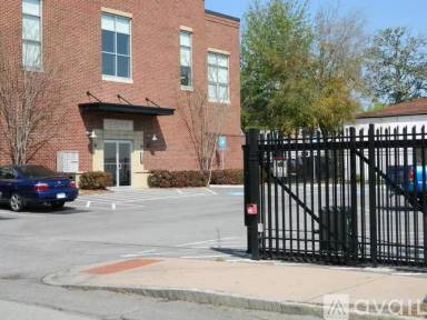 Main picture of 2514 Abercorn Street - 201