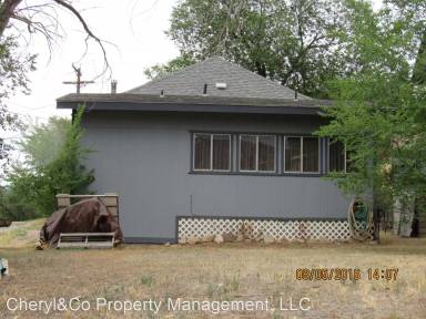 Main picture of 400 E 1st St