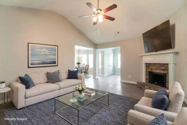 Main picture of 7030 Duncan Walk