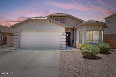 Main picture of 2753 N Maria Ln