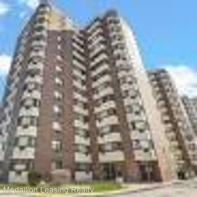 Main picture of Lake Terrace Condominiums