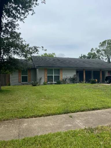 Main picture of 1823 Shadow Bend Dr