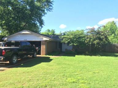 Main picture of 2218 W 24th Ave