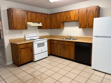 Main picture of 220 Atkinson Dr