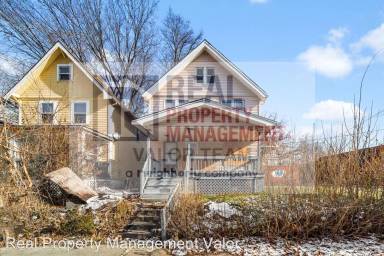 Main picture of 1125 Galewood Dr