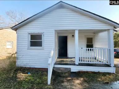 Main picture of 15 Community St