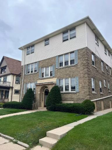 Main picture of 915 Minnesota Ave