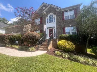 Main picture of 39 Waters Reach Ln