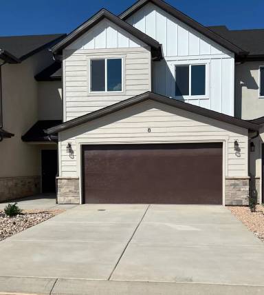 Main picture of 535 W 2530 N