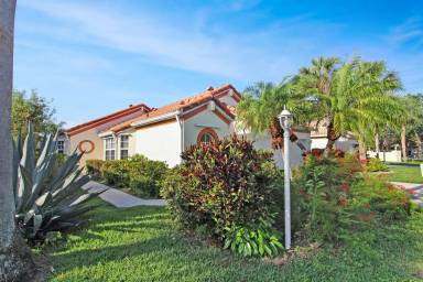 Main picture of 1382 Capri Isles Blvd