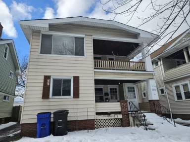 Main picture of 3270-3272 W 116th St Duplex