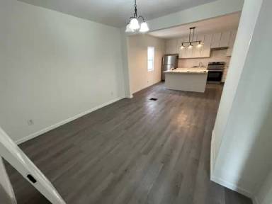 Main picture of 2444 Lexington Ave