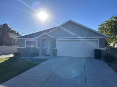 Main picture of 93 N 200 W