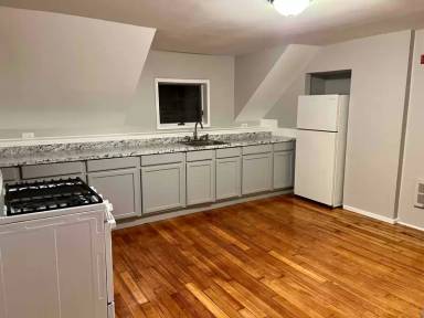 Main picture of 16 Morton Ct