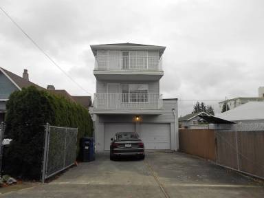 Main picture of 2343 15th Ave S