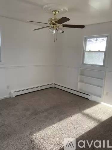 Main picture of 28 Magnolia Rd