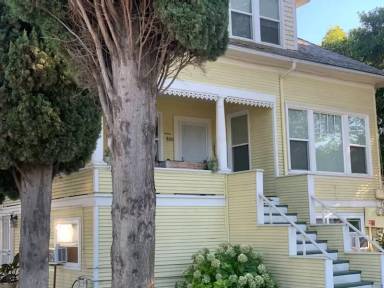 Main picture of 800 5th St