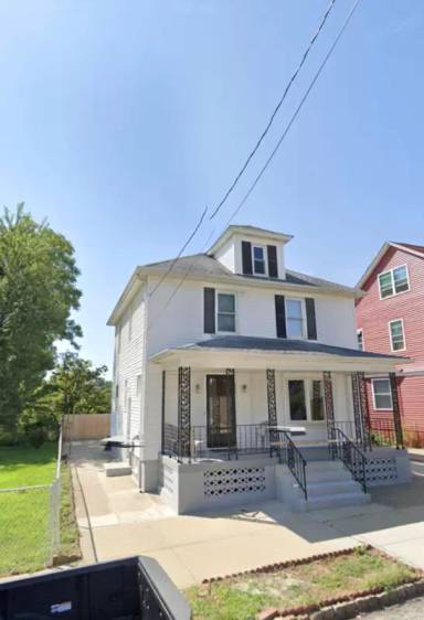 Main picture of 100 Ohio Ave