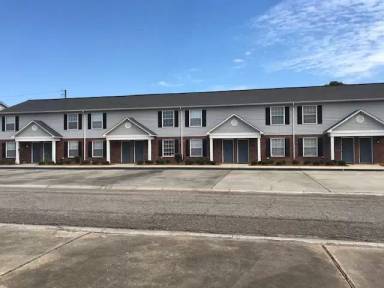 Main picture of 31 Carriage Ln