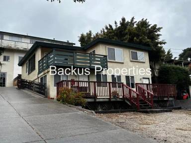 Main picture of 900 Major Sherman Ln
