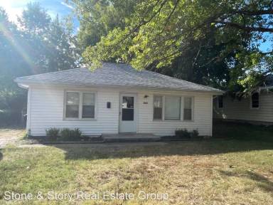 Main picture of 3005 SE Illinois Ave