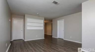 Main picture of 3006 Pembrooke Rd