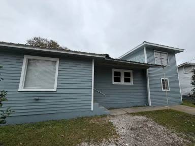 Main picture of 420 Joan St