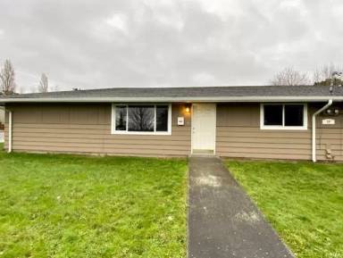 Main picture of 50 SE Pasek St