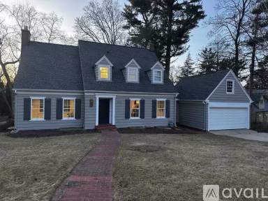 Main picture of 3456 Crestwood Dr