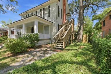 Main picture of 2837 Lydia St