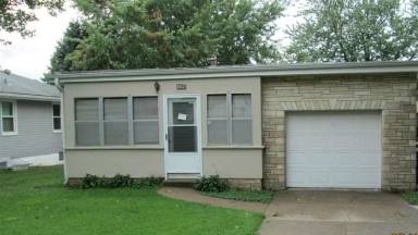 Main picture of 3627 Edna St