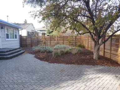 Main picture of 445 NE Irving Ave